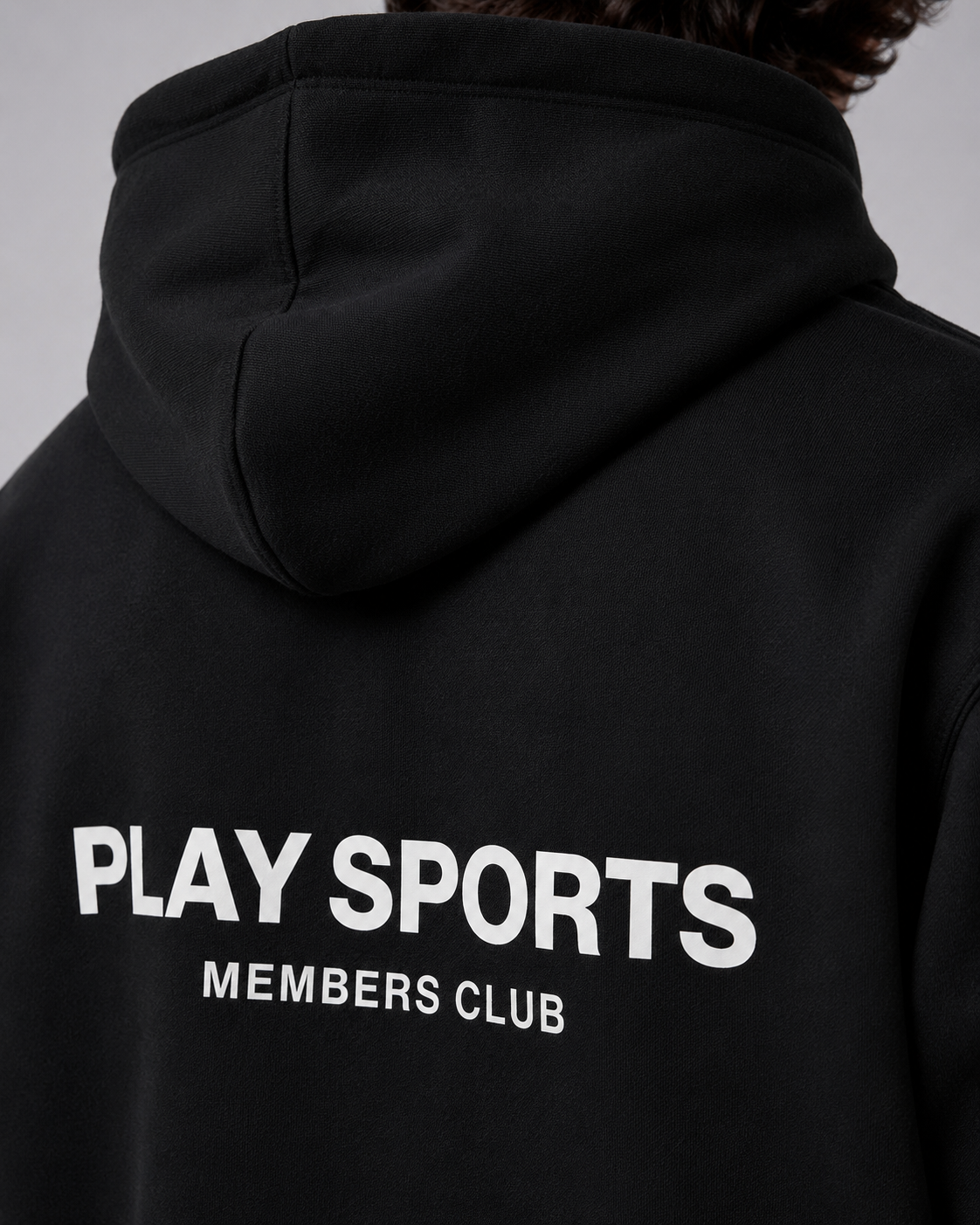 Members Club Hoodie in black, detail of the double-lined hood